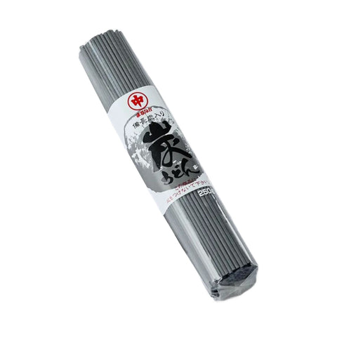 Udon nudler - 250 g sorte binchotan nudler