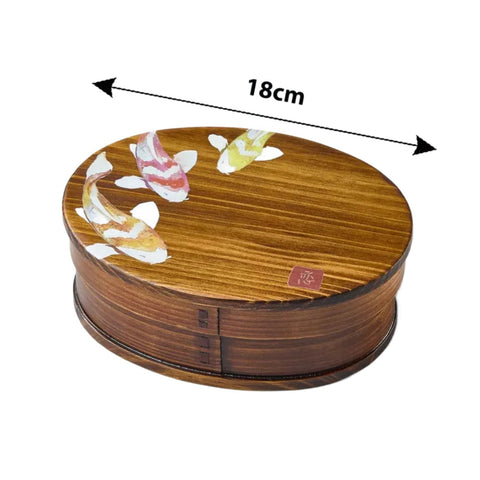 Lakeret Bento box i cedertræ med koi-design