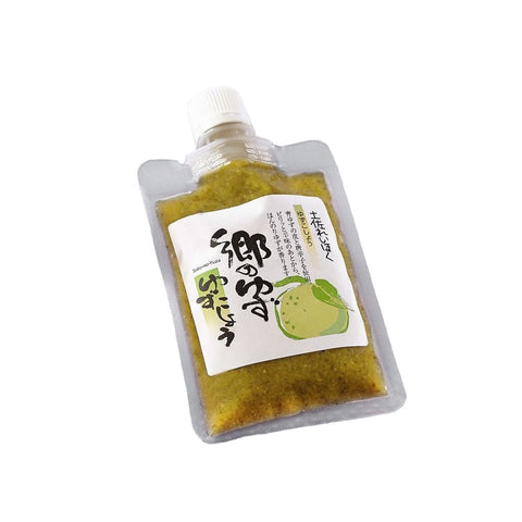 Grøn yuzu kosho 100 g i original japansk emballage – autentisk chilipasta med yuzu, grøn chili og fyldig umami.