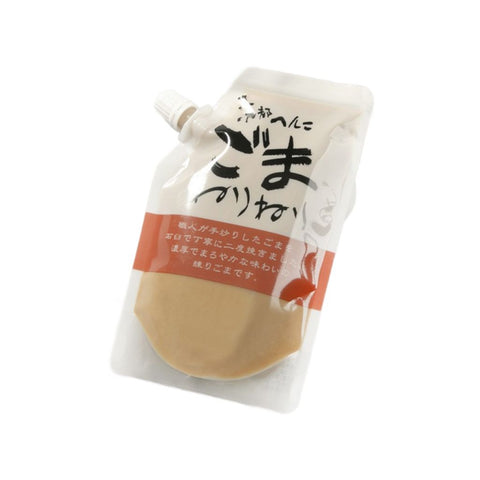 Hvid sesampasta i premium kvalitet 150 g i original japansk emballage – autentisk japansk sesampasta fremstillet af ristede hvide sesamfrø med cremet konsistens, mild nøddeagtig smag og premium kvalitet.