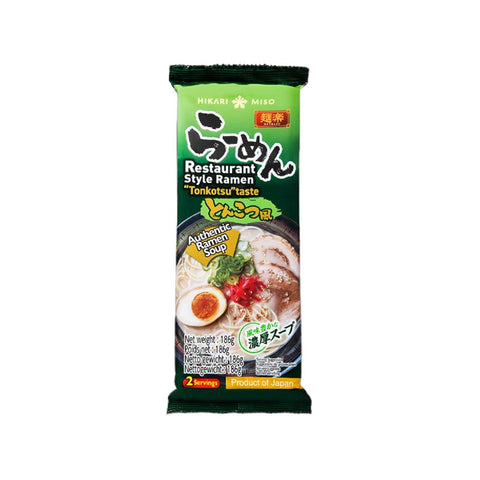 Instant ramen med Tonkotsu-smag 2 portioner i original japansk emballage – autentiske japanske instant ramen fra Hikari Miso med cremet tonkotsu-bouillon, fyldig umami og restaurantkvalitet. Hurtig og nem at tilberede, perfekt til en autentisk ramenoplevelse med æg, forårsløg, tofu eller chashu.