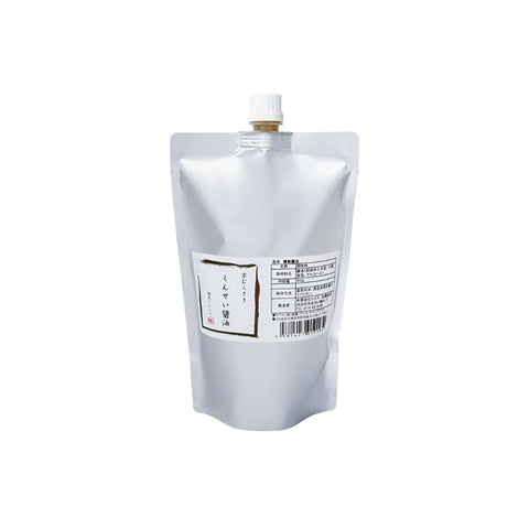 Røget sojasauce fra Kyoto 450 g i original japansk emballage – autentisk japansk premium sojasauce røget med japansk bøgetræ, fyldig umami og elegant røgaroma.