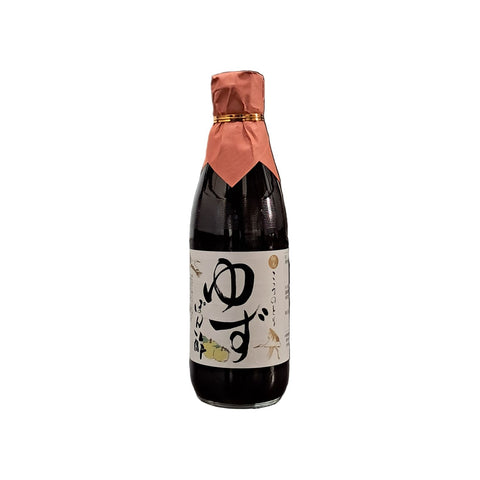 Vegansk yuzu ponzu 360 ml i original japansk glasflaske – autentisk japansk ponzu med yuzu, fyldig umami og frisk citrussmag.