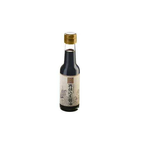 Japansk sojasauce med fløjlsblød tekstur 150 ml i original japansk glasflaske – autentisk premium sojasauce med fyldig umami og elegant smag.