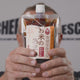 Lars fortæller om alkoholfri mirin, hvordan den fremstilles af ris efter traditionelle japanske metoder, og hvordan alkoholen nænsomt fjernes, så den karakteristiske sødme, aroma og fyldige umami bevares. Du får også indblik i, hvordan alkoholfri mirin bruges til at give saucer, marinader og glaseringer en autentisk japansk smag uden alkohol.