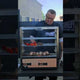 Se, hvordan Lars bruger vores Robata grillstativ i praksis!

I denne video viser Lars, hvordan du kan udnytte Robata grillstativet til at grille på flere niveauer samtidig. Det giver dig fuld kontrol over varmen, så du nemt kan tilberede alt fra yakitori og grøntsager til fisk og steaks – præcis som på de bedste robata-restauranter i Japan.

Passer til vores originale japanske Yakitori- og Konro-grille
🔥 Grill på flere niveauer samtidig Designet af Yeschefdk og fremstillet i Danmark i rustfrit st