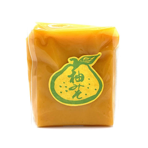 Hvid yuzu miso 100 g i original japansk emballage – autentisk miso med frisk yuzu og fyldig umami.