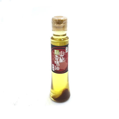 Risolie med rød sansho-peber 107 ml i original japansk glasflaske – autentisk japansk gourmetolie med aromatisk rød sansho-peber, fyldig umami og en smuk gylden farve, perfekt til fisk, kød, sushi, nudler og gourmetretter.