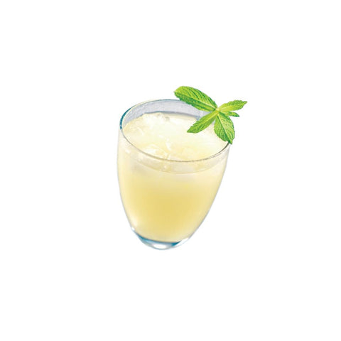 Japansk sakekop med Tsuru Ume Yuzu Sake – den gyldne yuzu sake fremhæver den friske citrusaroma og den autentiske japanske kvalitet.